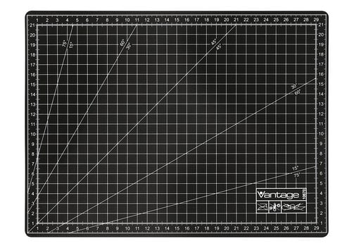 PLANCHA DE CORTE VANTAGE A4 NEGRA